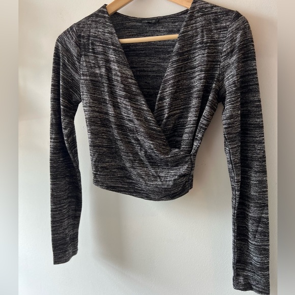 Dynamite Cropped Long Sleeve Top S - Picture 4 of 6
